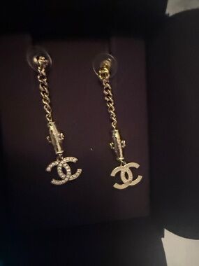 CHANEL Gold Interlocking CC Drop Earrings with Crystal Accents. Box included!